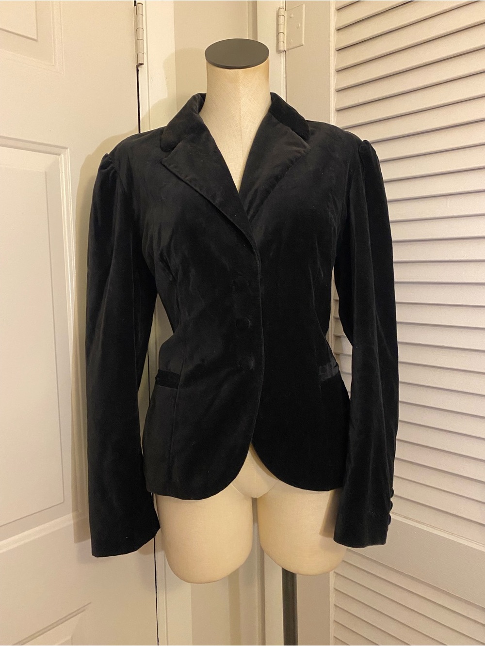 GAP Black Velvet Women's Blazer Jacket- Size 14